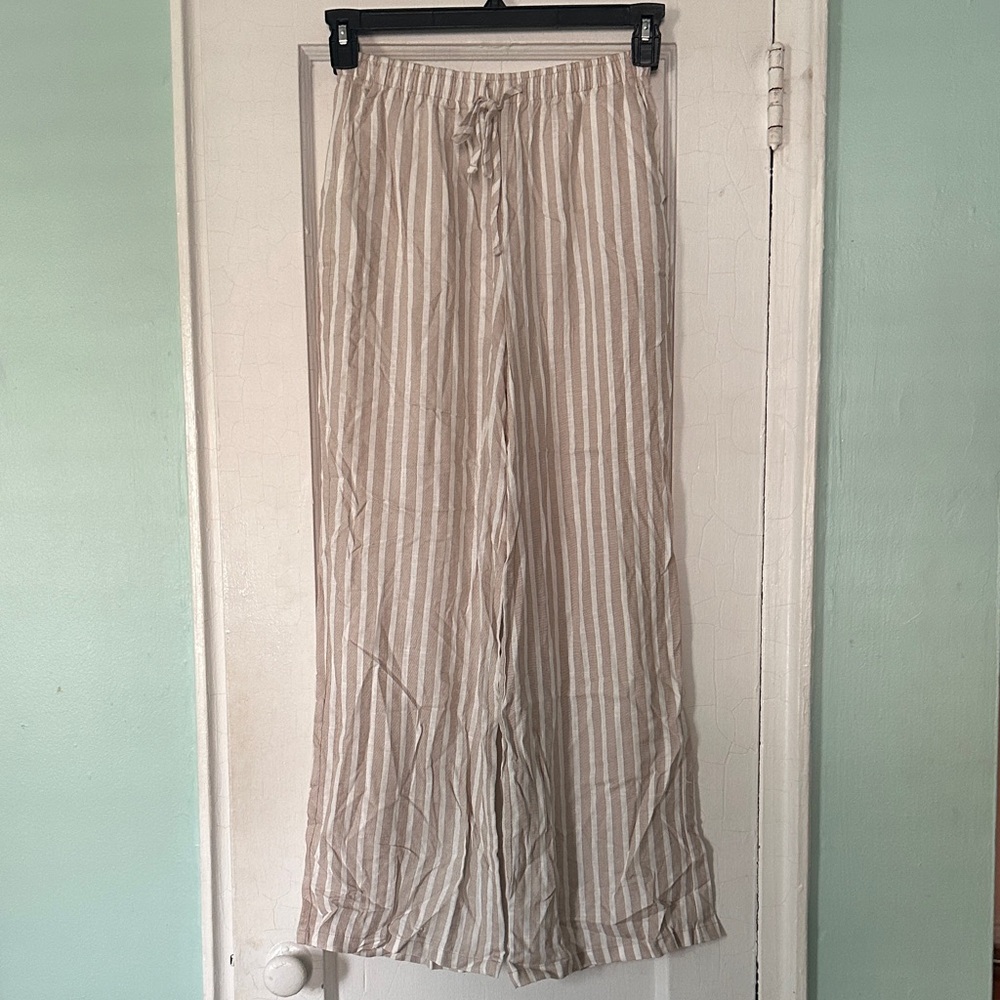 Stradivarius bundle (NWT wide leg linen pants and size 2 wide leg brown pants)
